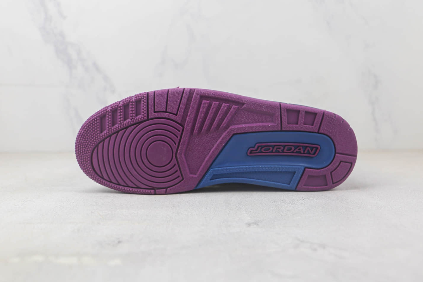 Nike Jordan Legacy 312 'Dark Grey' AV3922-005: Iconic design with a modern twist