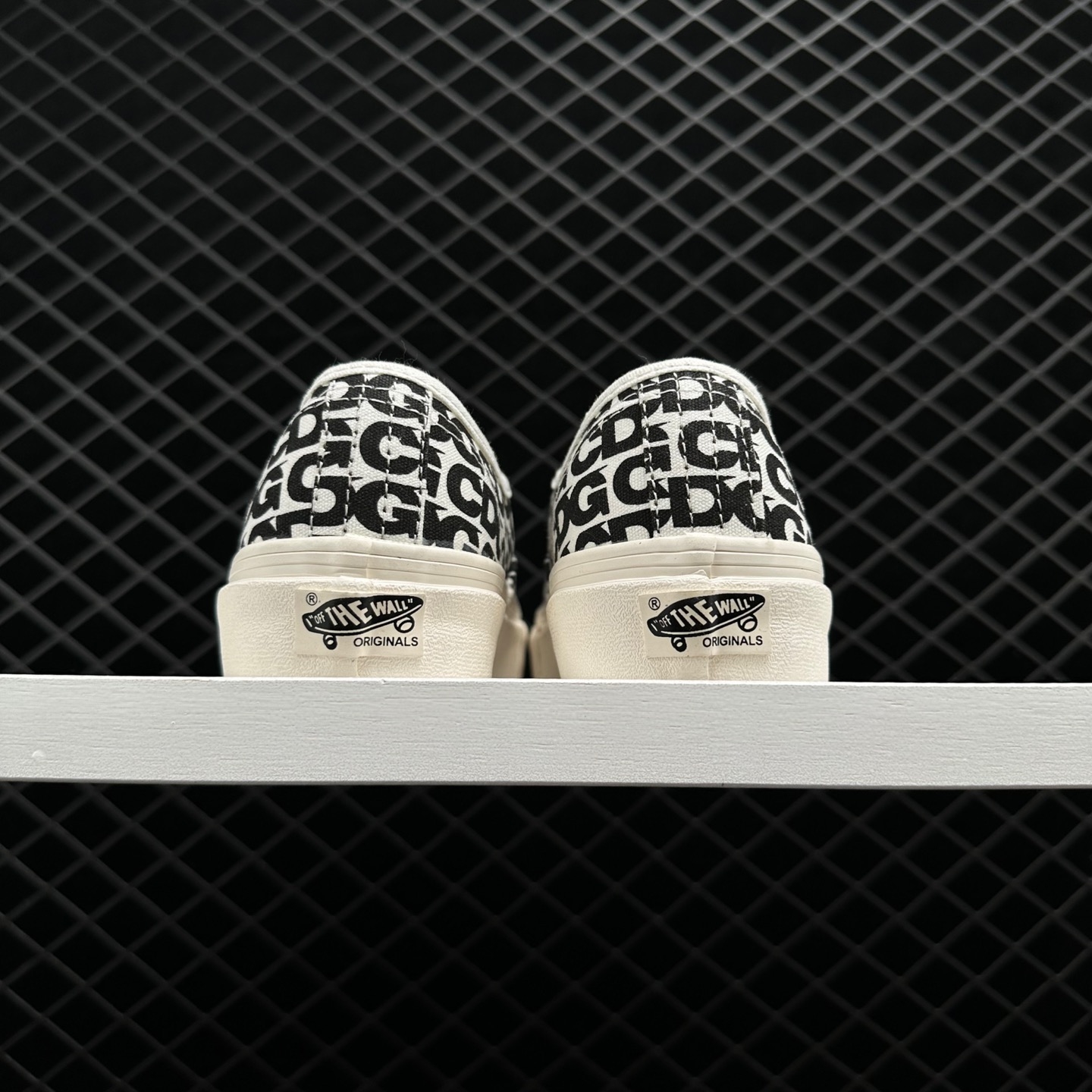 Vans Comme des x Authentic 'CDG' VN0A33TASHM - Limited Edition Collaboration Sneakers