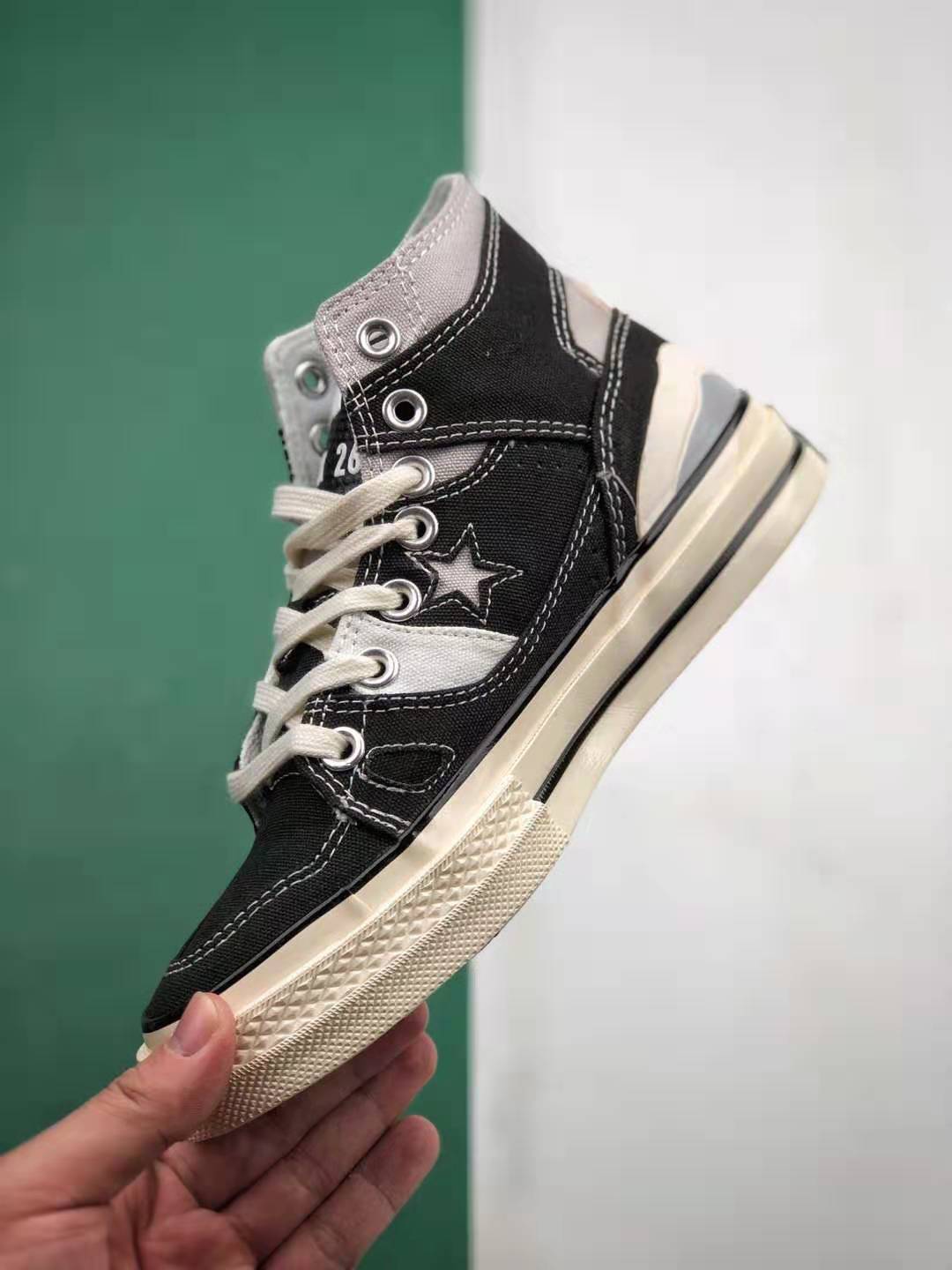 Converse Chuck 1970s E260 Hi 166462C - Classic Style for Trendy Sneaker Fans
