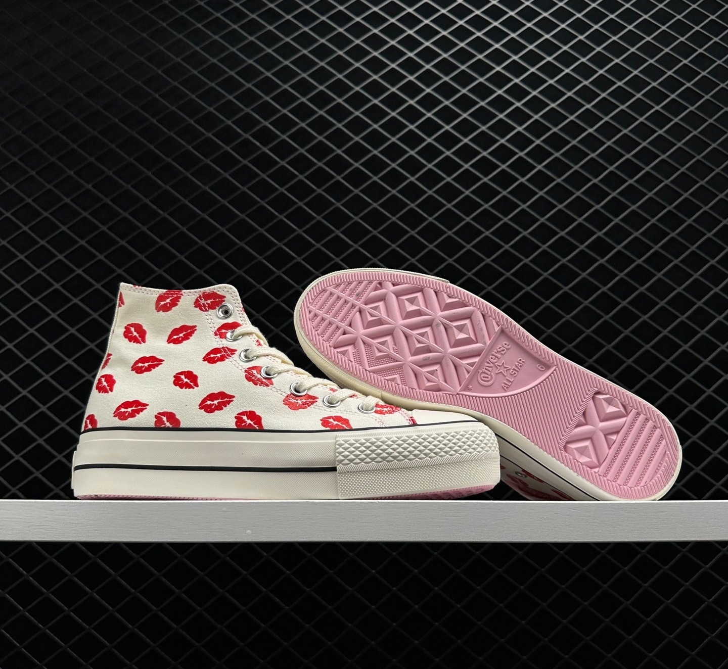 Converse Chuck Taylor Lift Valentine Day Lips - Shop Now!