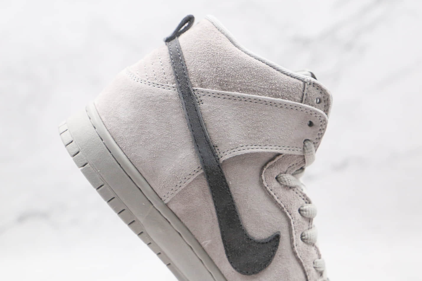 Nike SB Dunk High PRM Grey Box Metallic Silver Hyper Verde 313171-036: Shop the latest release of premium skate shoes for enhanced style and performance.