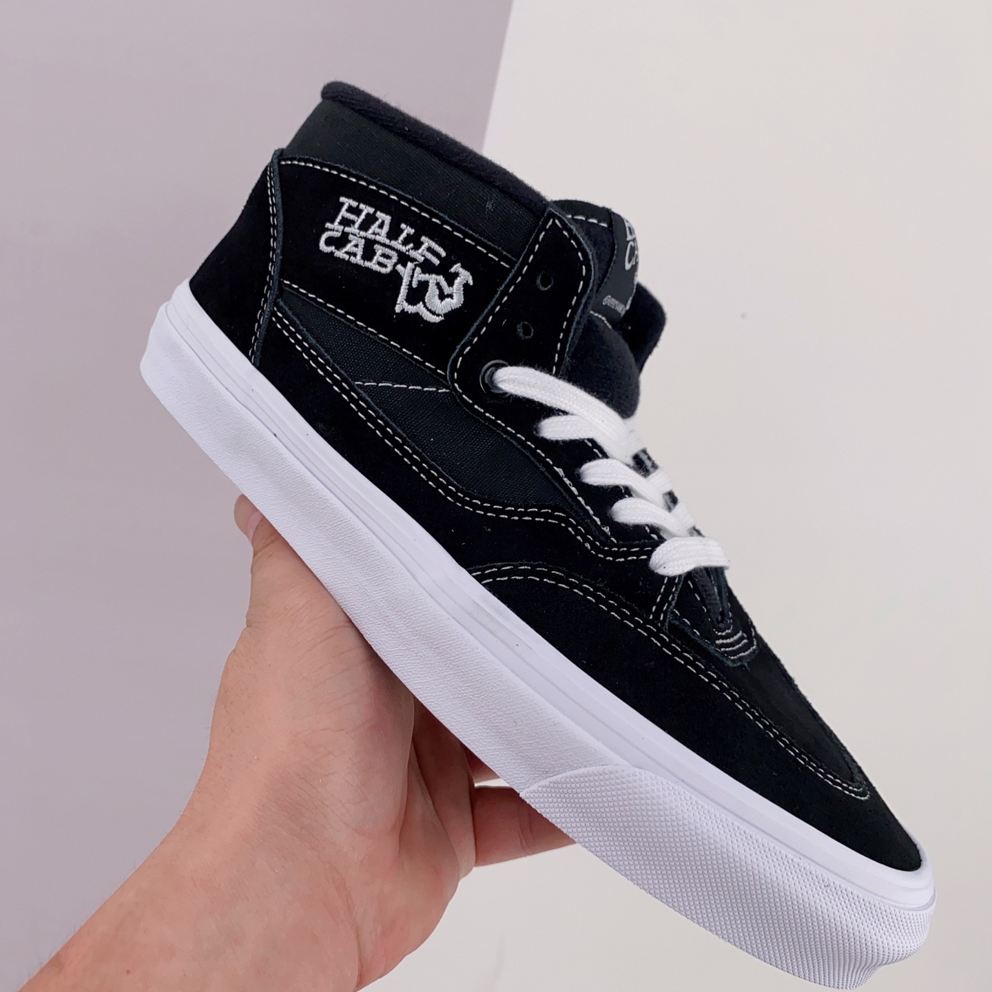 Vans Skate Half Cab Black White - Classic Style and Durability
