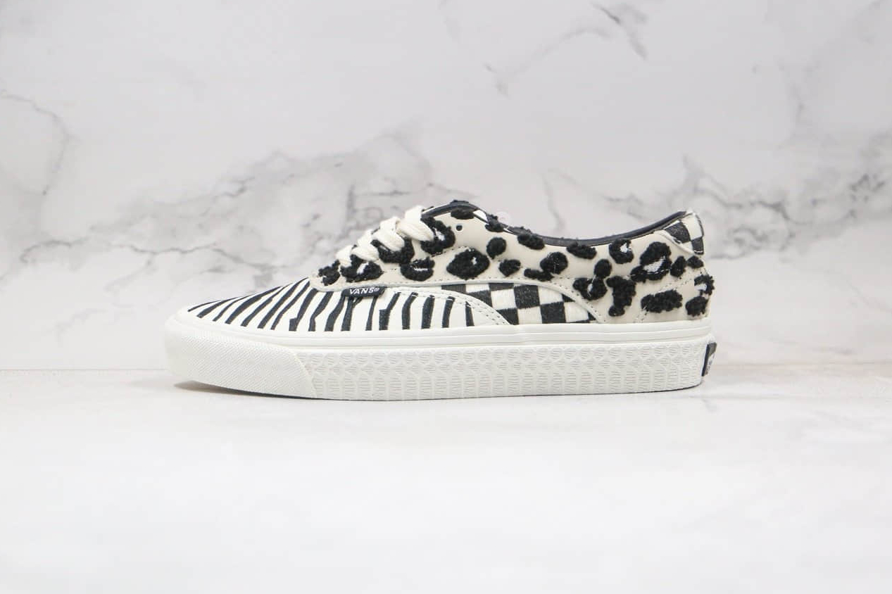 Vans Acer Ni Sp Black And White VN0A4UWY17Q - Trendy Low-Top Sneakers