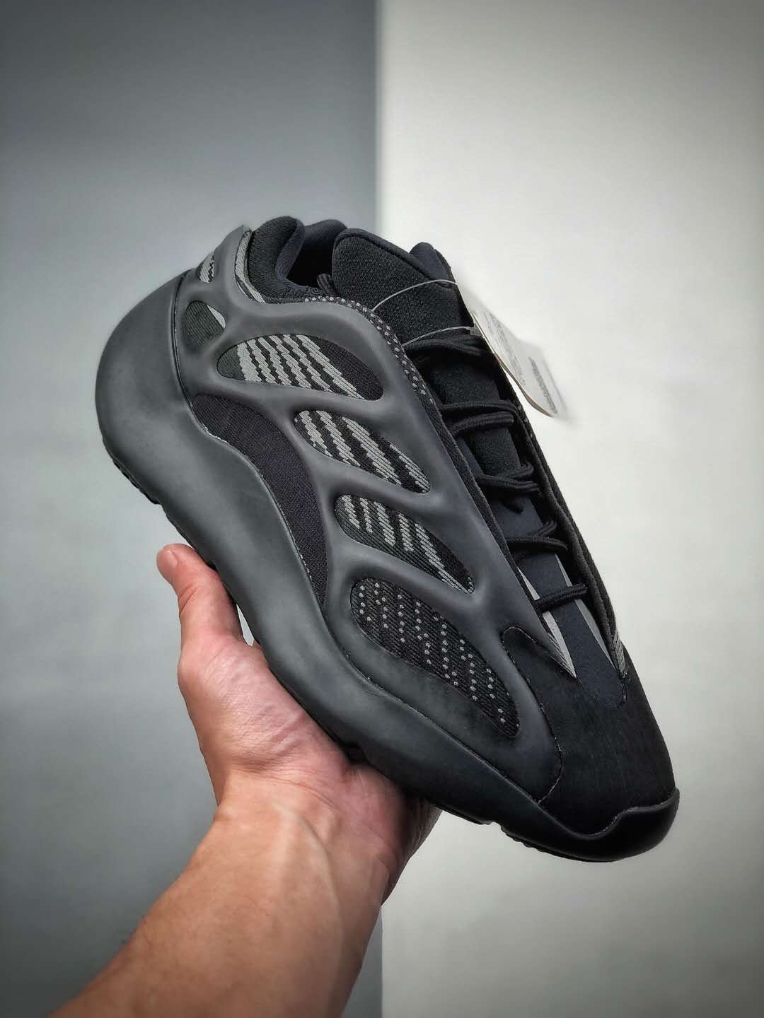 Adidas Yeezy 700 V3 Alvah - Shop the Sleek and Stylish Sneaker Now!